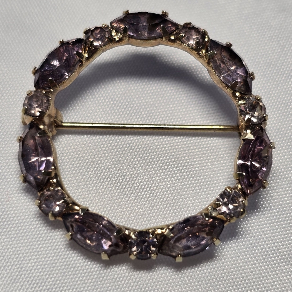 Vintage Wreath Brooch